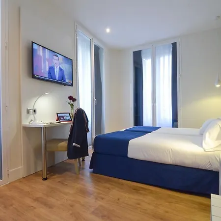 Hotel Miau-2