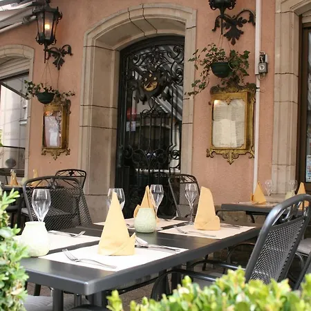 Le Pavillon-2