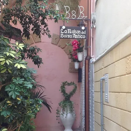 B&B La Maison Del Borgo Antico-3