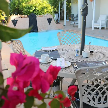 Paradiso Guesthouse & Self-Catering Cottage-2
