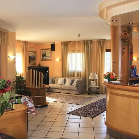 Hotel Les Saisons-2