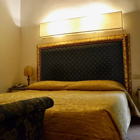 Hotel Italia-3