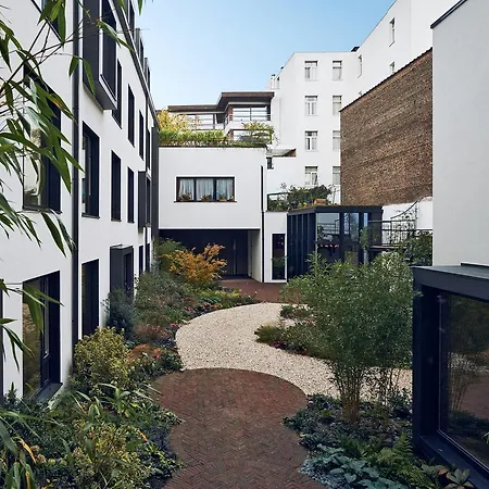 Latroupe Jardin Secret-3