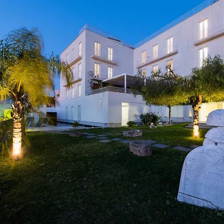 Apartments Pateo - Lisbon Lounge Suites-3