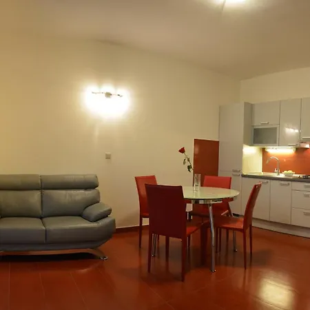 Villa Avantgarde-2