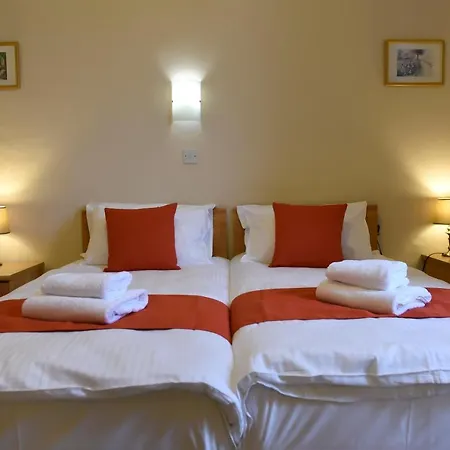British Hotel-3