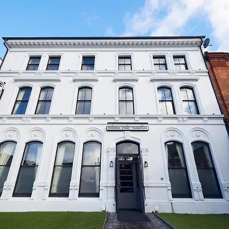 Frederick Street Townhouse-3