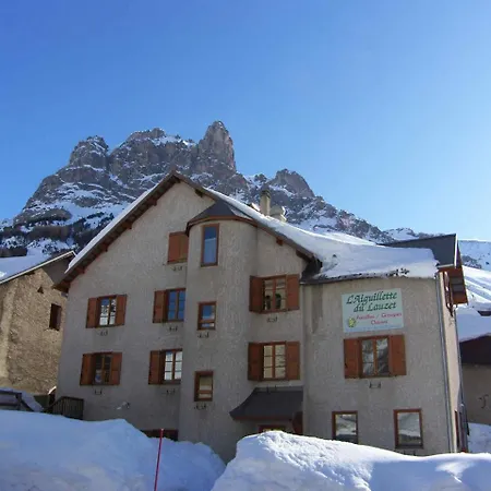 Gite l'Aiguillette du Lauzet-2