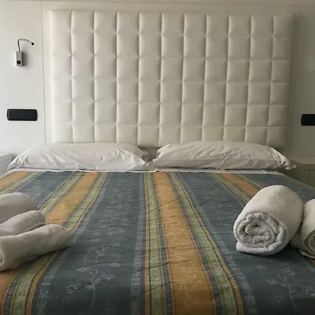 Hotel Saint Tropez-2
