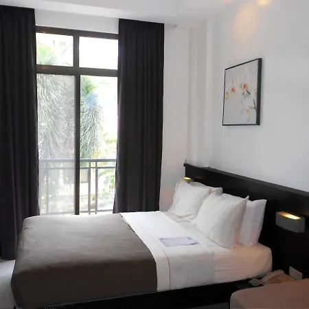 One Crescent Place Hotel-3