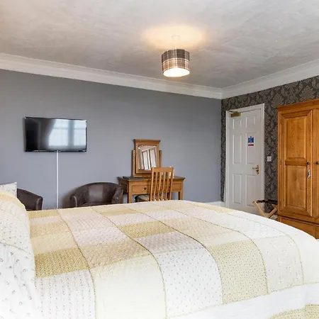 Crown Lodge-3