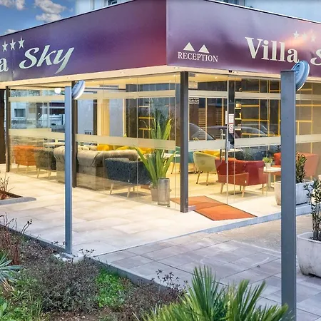 Hotel Sky-2
