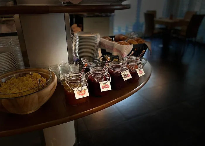 Garni - Hotel Am Burghuegel San Candido