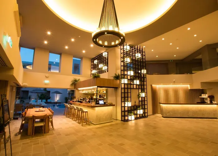 Parasol Luxury & Suites Adults Only