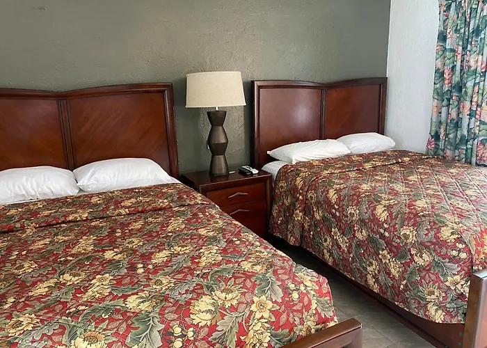 Motel: Glades Motel - Naples