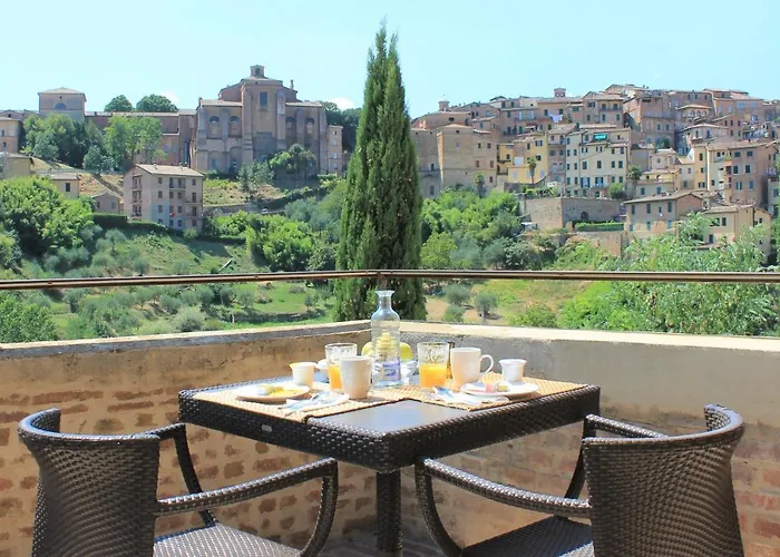  Villa Del Sole Siena
