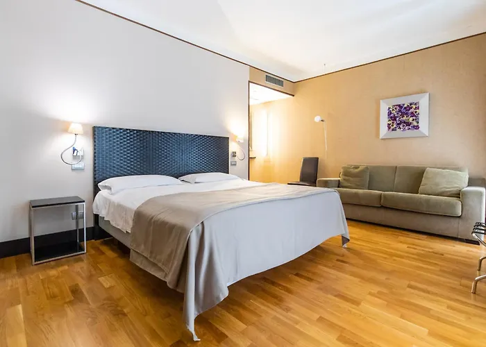 Hotel con tennis: Mh Design Hotel
