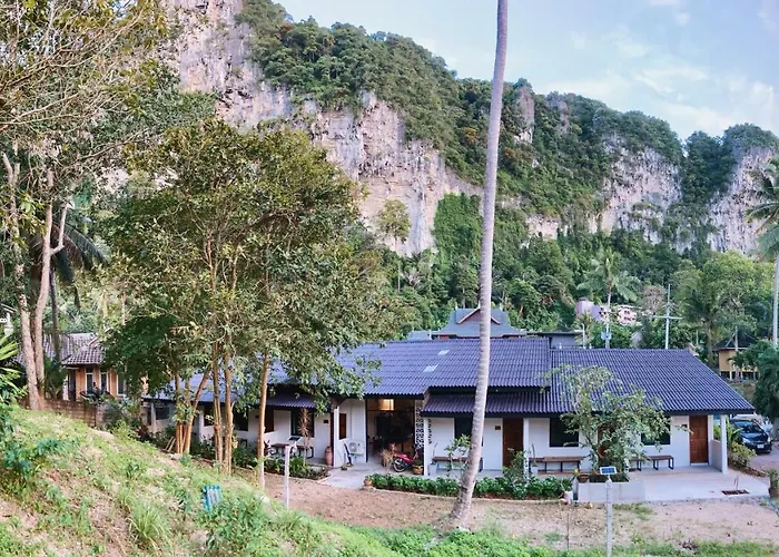 Simple House Ao Nang - B&B