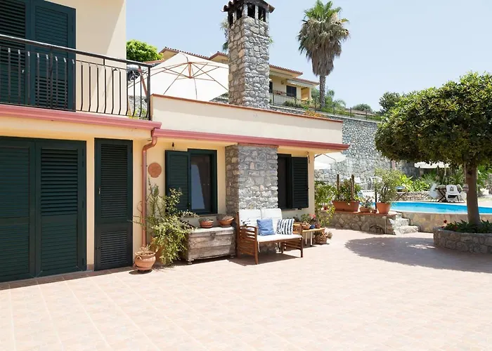 Hotel con piscina: B&B Villa Meridiana