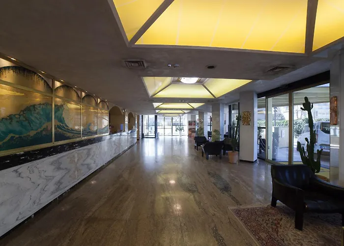 Hotel boutique: Hotel Diplomat Palace