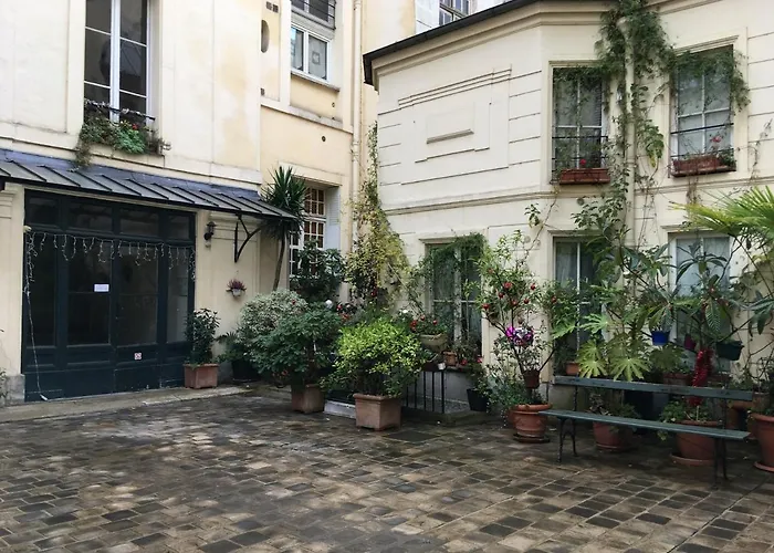 Hôtel accueillant les animaux: Paris-sur-seine-chez-caroline