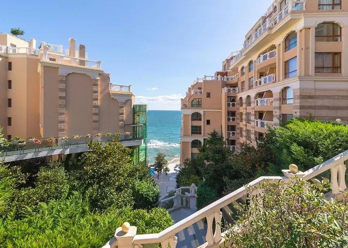 La Mer Residence