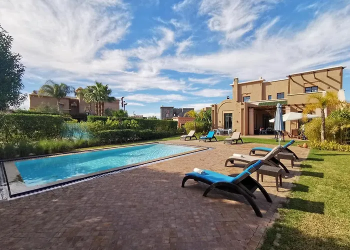 Villa avec piscine: Marrakech Pearl