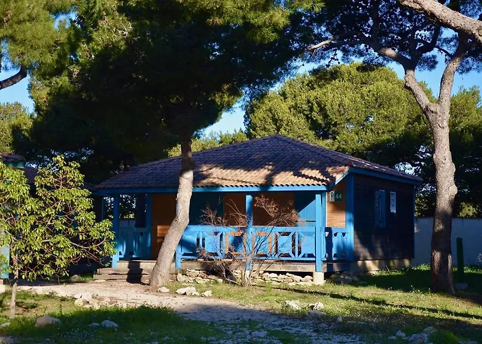 Animaux admis Martigues, Les Chalets De La Mer ****