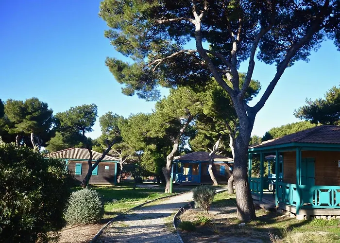 Animaux admis Martigues, Les Chalets De La Mer ****