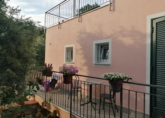 Bed and Breakfast La Vie Est Belle Finale Ligure