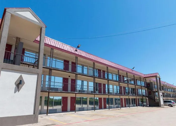 Vacation rental: Magnuson Extended Stay And Suites Airport Hotel
