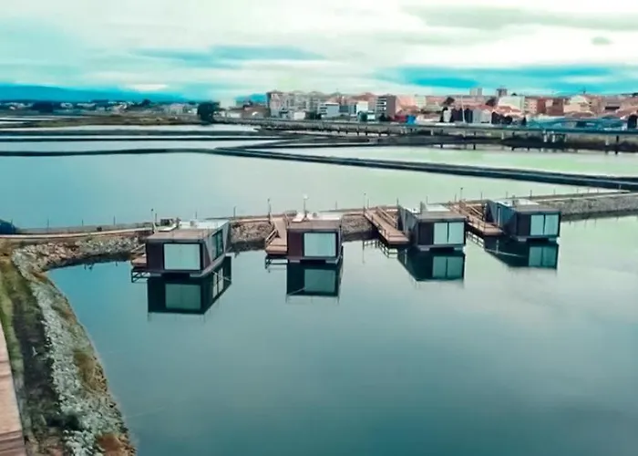 Hotel com piscina: Barcos Casa Aveiro
