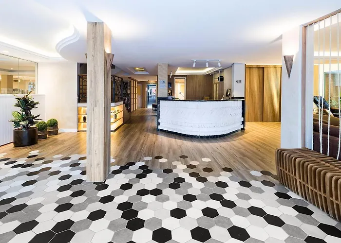 H Hotel Balneário Camboriú
