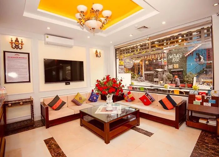 Hotel with Tennis: Le Bordeaux Sapa Hotel