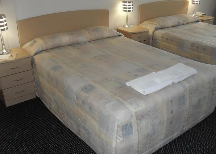 Victoria Hotel Suites