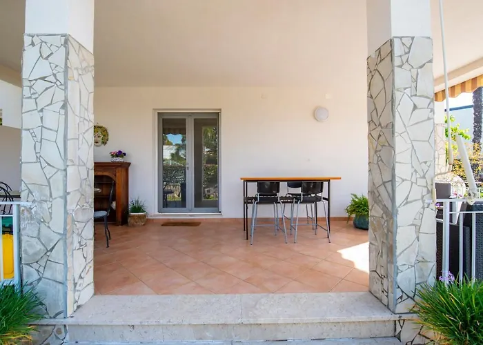 Appartamento : Holiday Fontane Bianche Gabriella