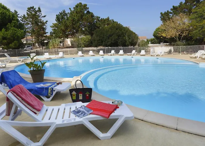 Hotel pres du College: Residence Nemea Les Sables Vignier