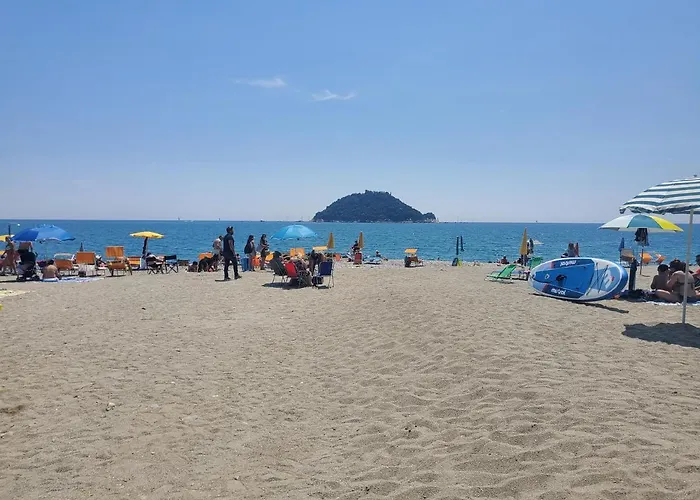Albenga House
