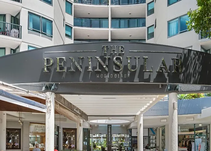 Resort: Peninsular Beachfront Resort