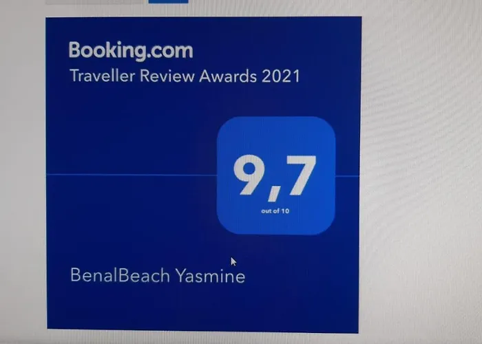 Hotel cerca del colegio: Benalbeach Yasmine