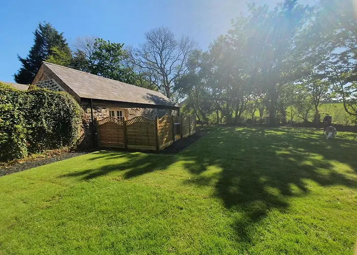 Vacation rental: Hawthorn Hollow