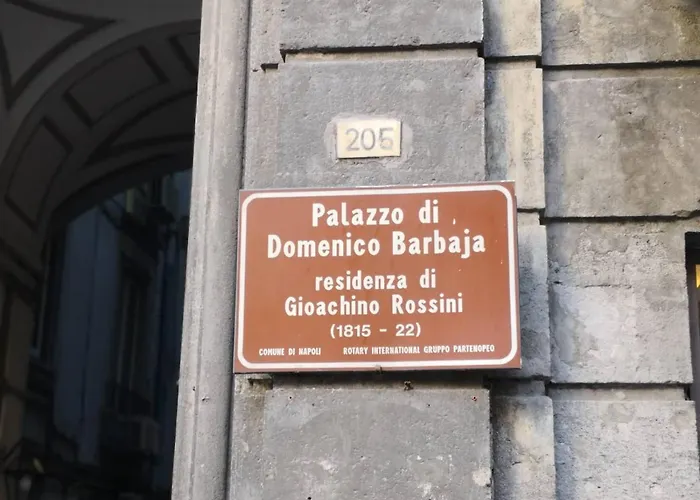 Barbaja Suites In Street Toledo 205