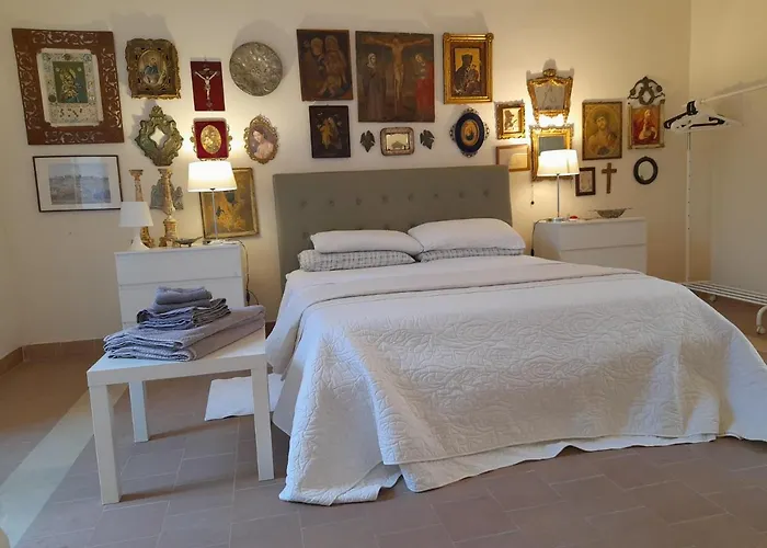  Ortigia Family House