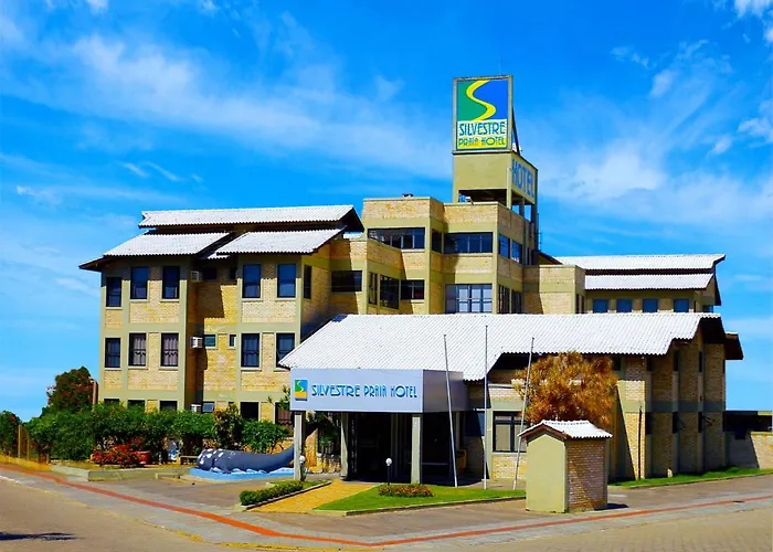 Hotel 3 estrelas: Silvestre Praia Hotel