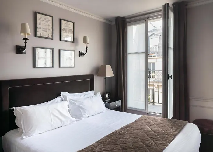 3 star hotel: Hotel Saint-Louis Pigalle