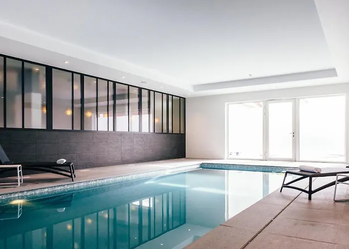  Suites