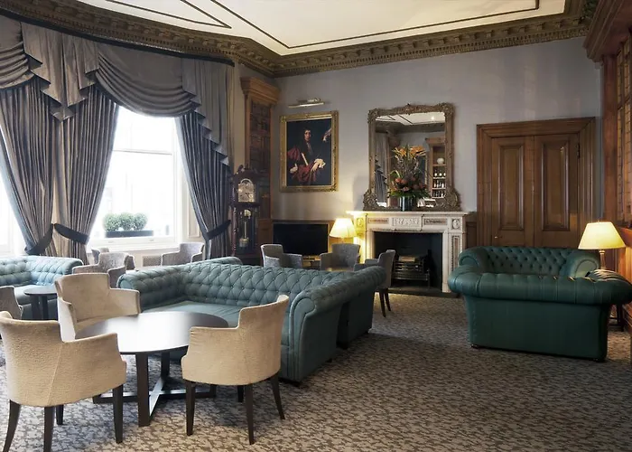 Gem Strathmore Hotel