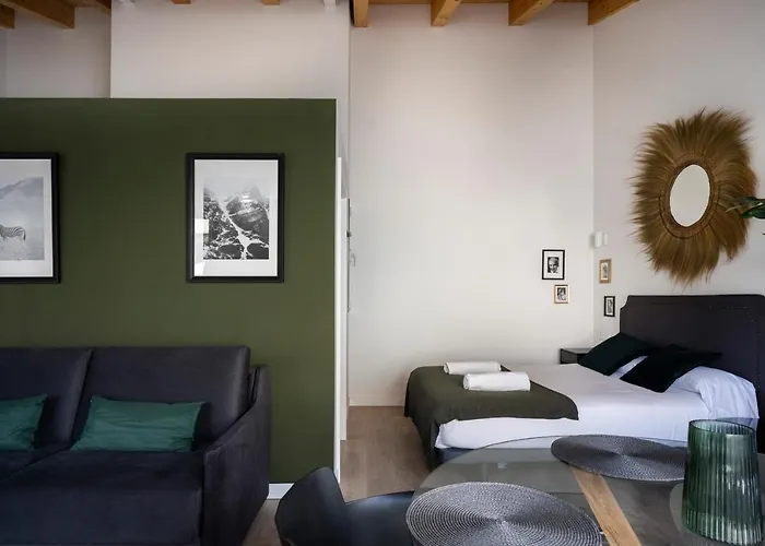 Hotel cerca del colegio: Total Valencia Ayuntamiento