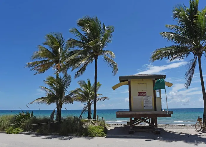 Hotels With Four Stars Makani Beach House 333