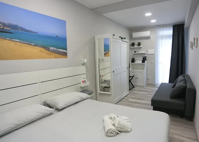 Ag Luxury Rooms Giardini Naxos